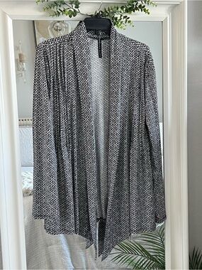 Ashley Blue Black & White Geometric Open-Front Cardigan